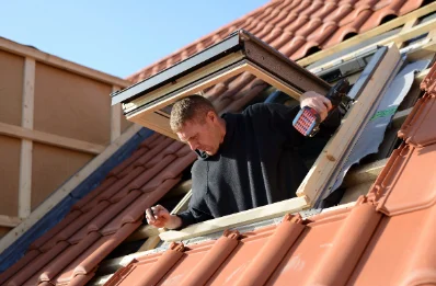 Pose de fenêtres de toit Velux à Breteil